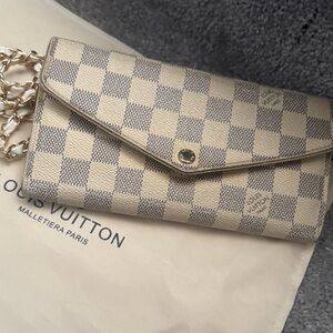 Authentic Louis Vuitton wallet with COA